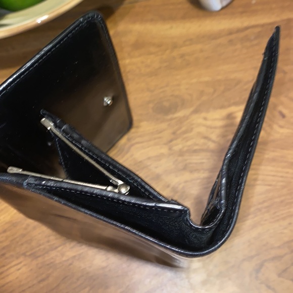 Gucci leather wallet - Picture 10 of 14